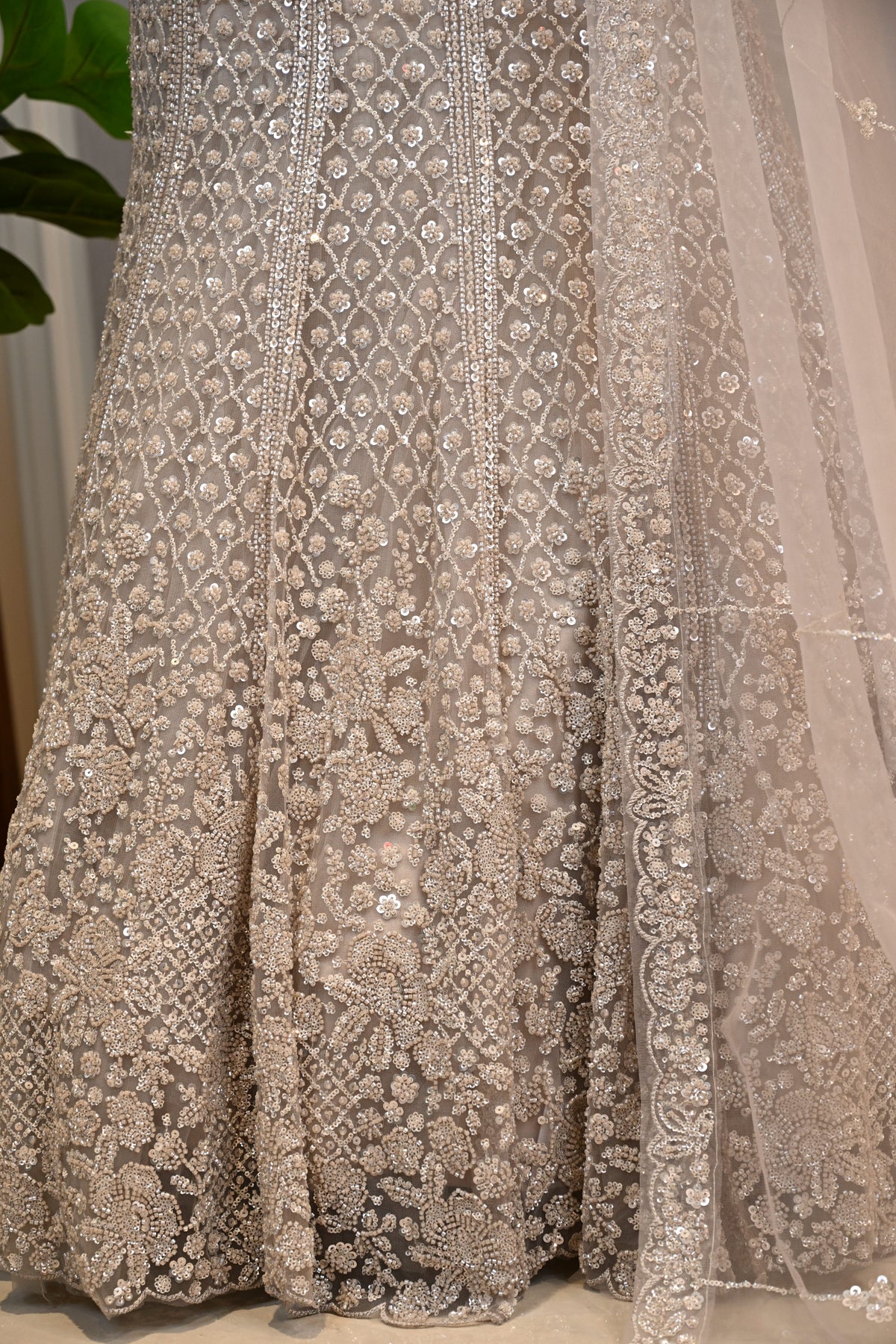 Embellished Fish-Cut Net Ensemble with Cut-Out Blouse