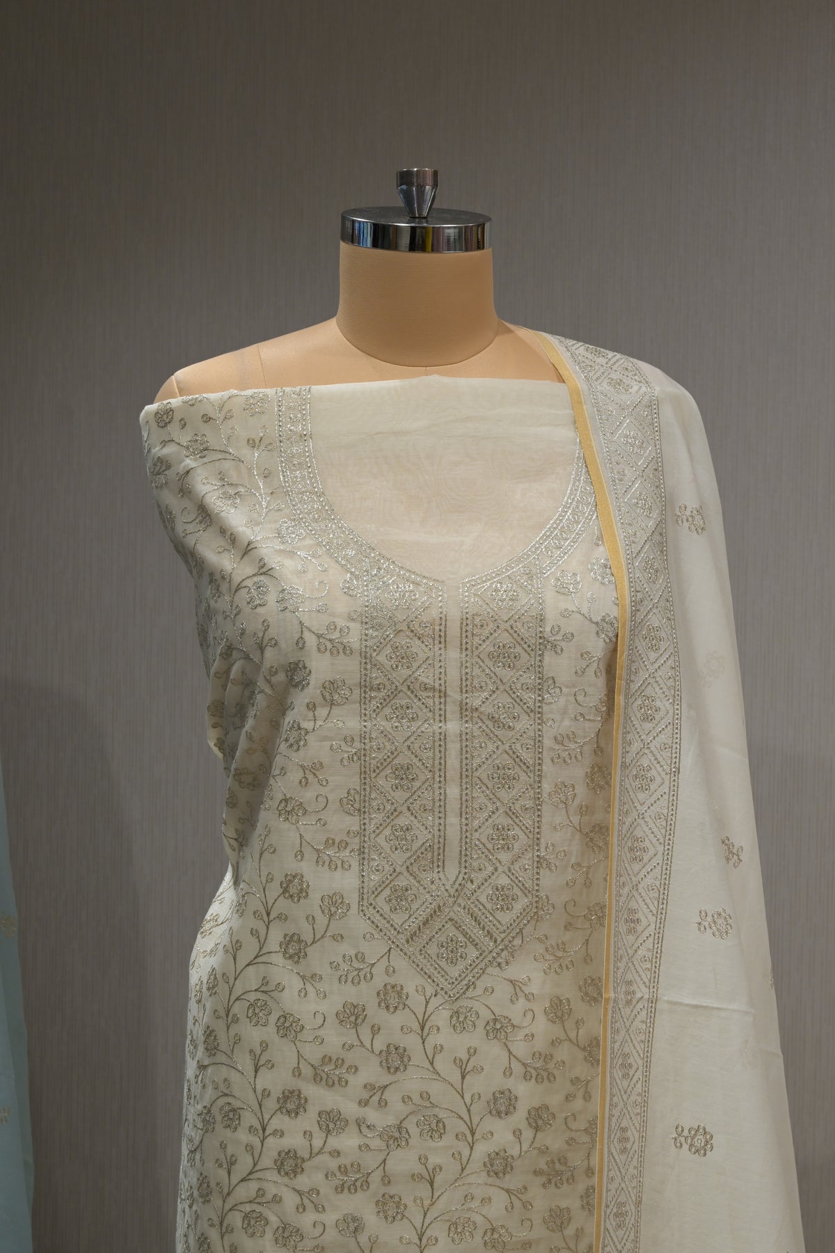 Maheshwari Cotton Suit Set with Crepe Bottom &amp; Four-Side Border Dupatta