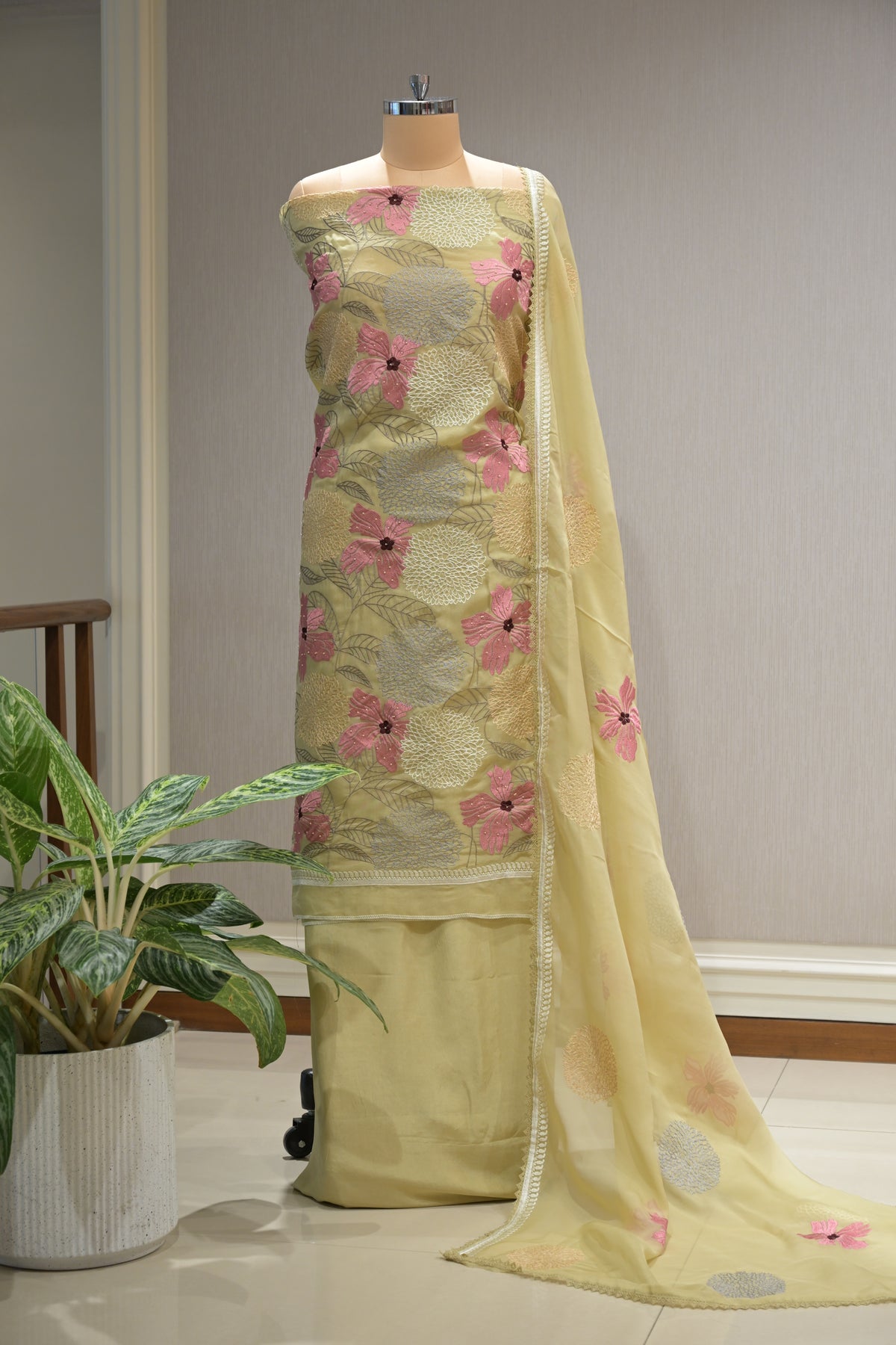 Printed Organza Kurta Set with Crepe Bottom &amp; Printed Organza Dupatta