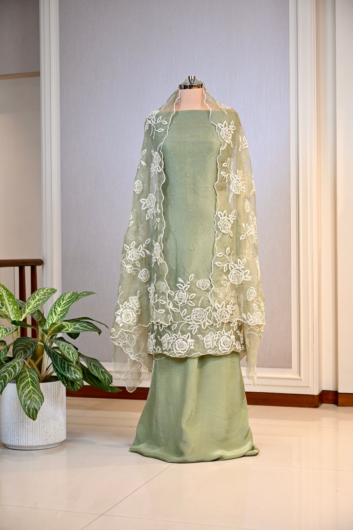 Elegant Organza Dori Work Unstitched Suit Set