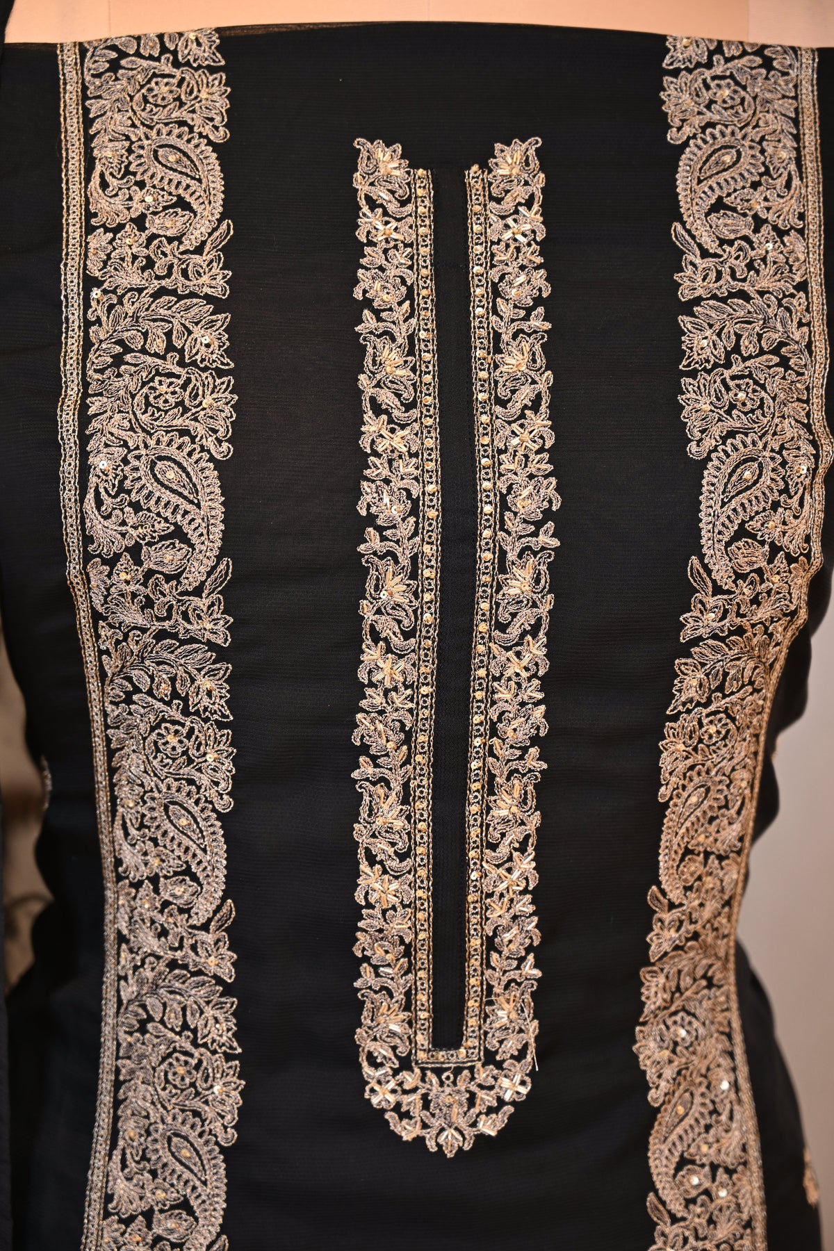 Elegant Thread Work Organza Suit Set