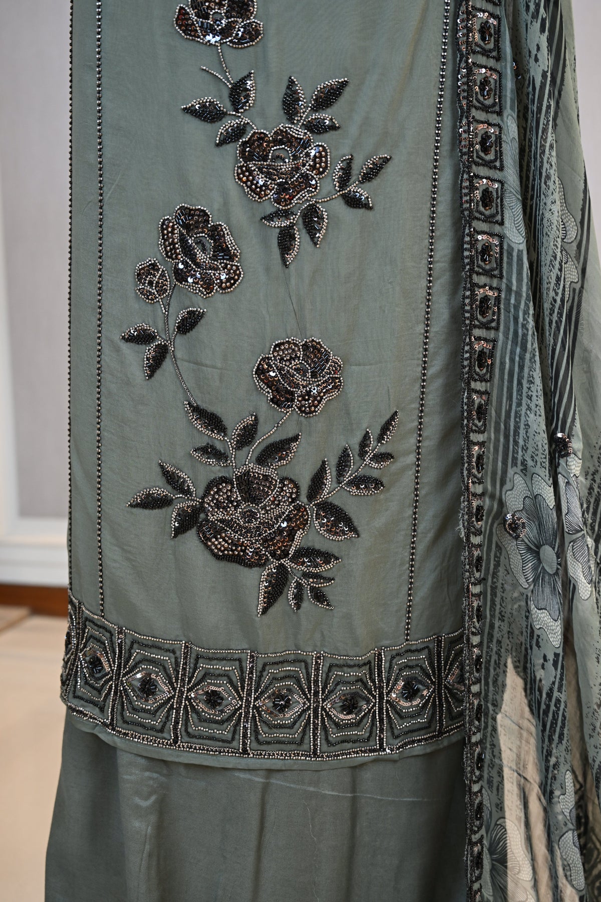 Elegant Hand-Embroidered Organza Suit Set