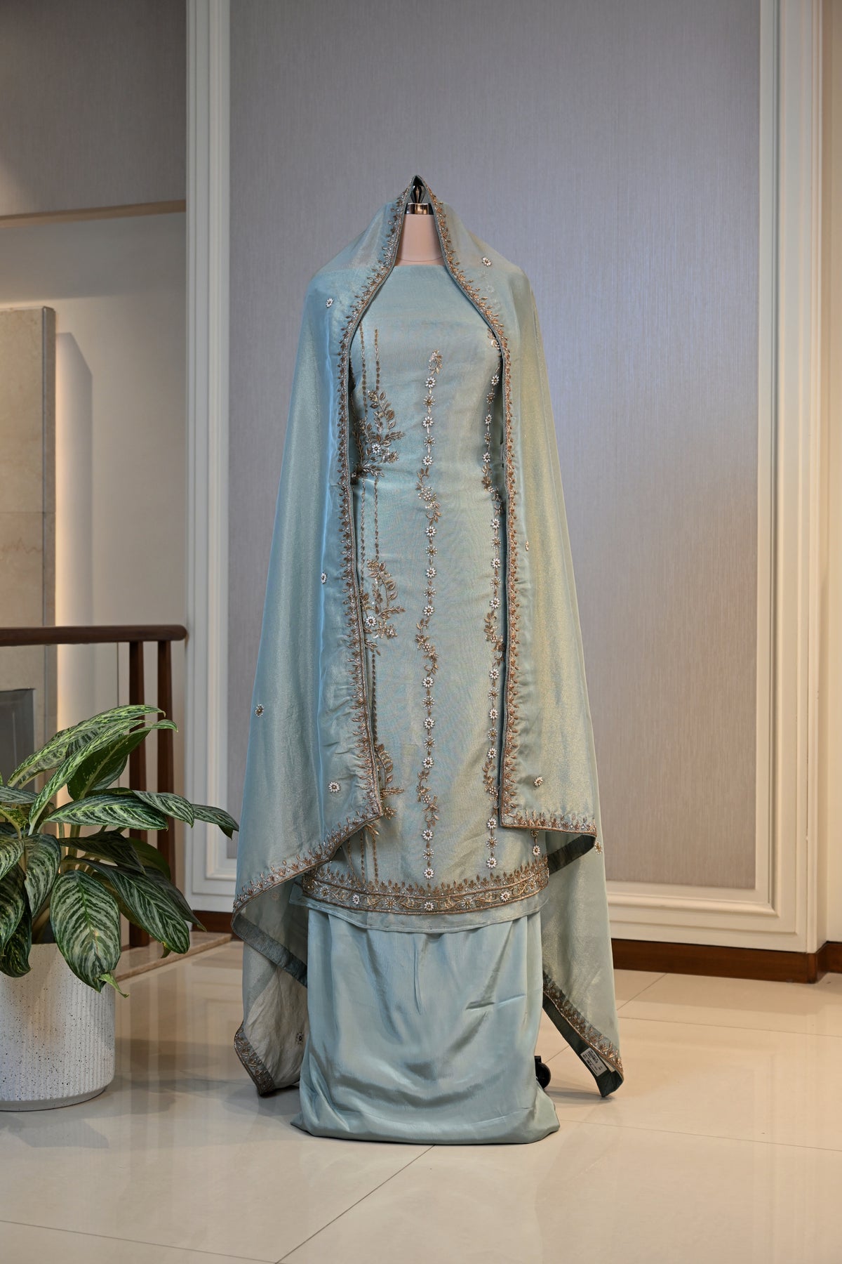 Shimmer Tissue Hand-Embroidered Unstitching Set